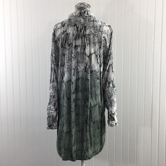 Mystree Green Geo Button Front Shirt Roll Tab - Picture 3 of 11